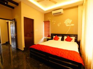Metro Residency,Eramalloor>>Chempu,2 star