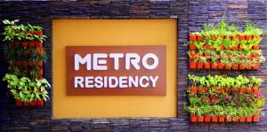 Metro Residency,Eramalloor>>Chempu,2 star