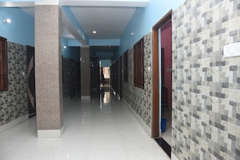 hotel anand lok