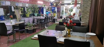 hotel anand lok