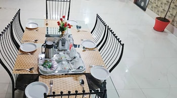 hotel anand lok
