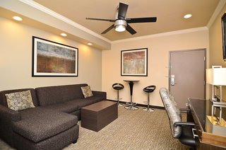 best western premier crown chase inn and suites