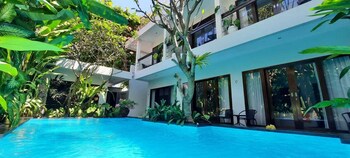 the pavilion kuta
