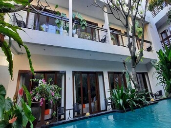 the pavilion kuta