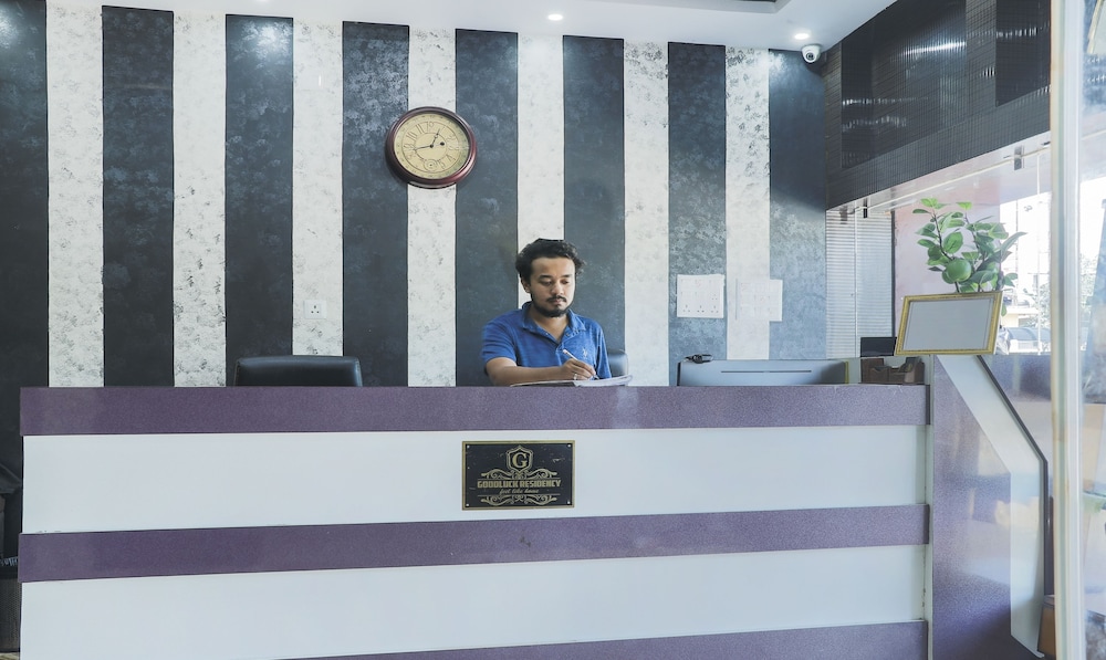 treebo trend good luck residency