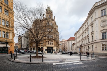 golden prague rooms