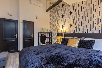 golden prague rooms