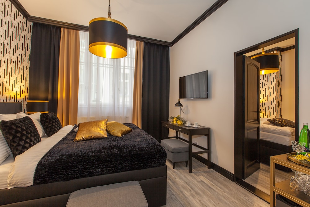 golden prague rooms