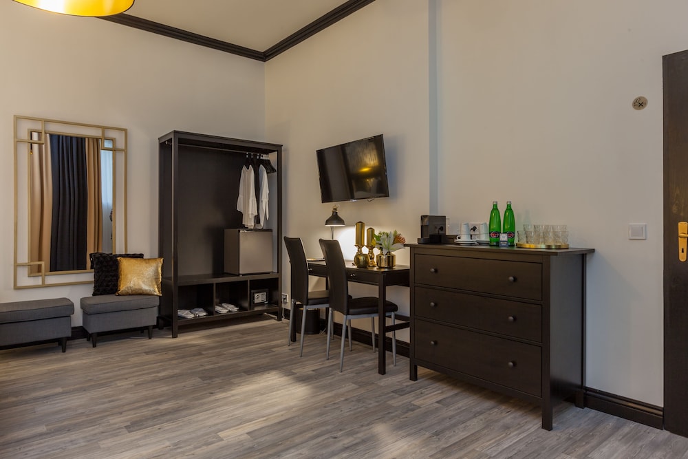 golden prague rooms
