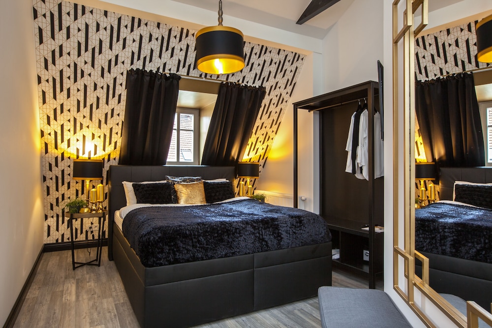 golden prague rooms