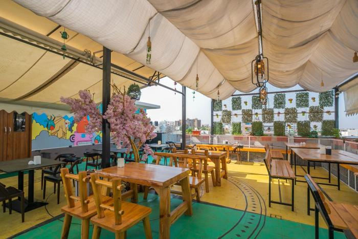 vihaari 24 business hotel