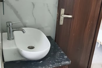hotel starr residency