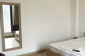 hotel starr residency
