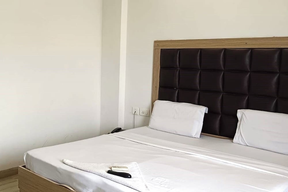 hotel starr residency