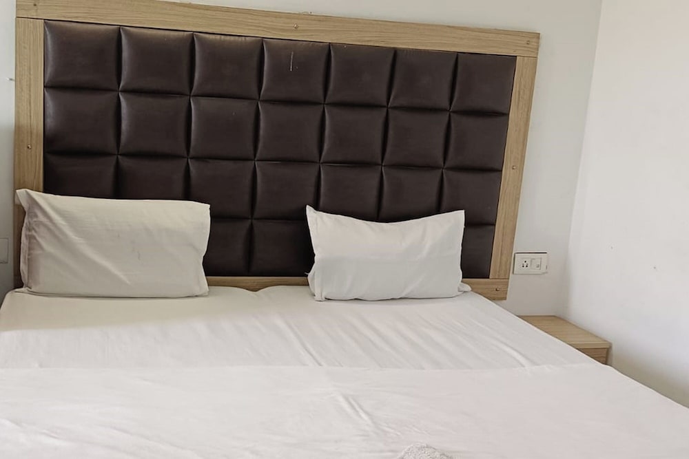 hotel starr residency