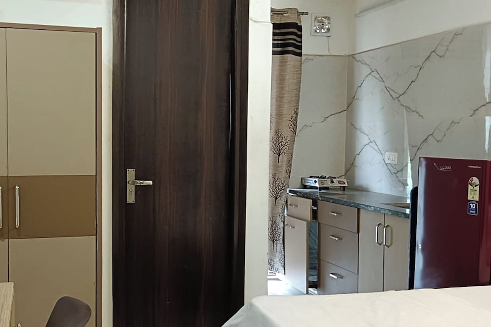 hotel starr residency