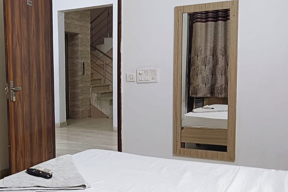 hotel starr residency