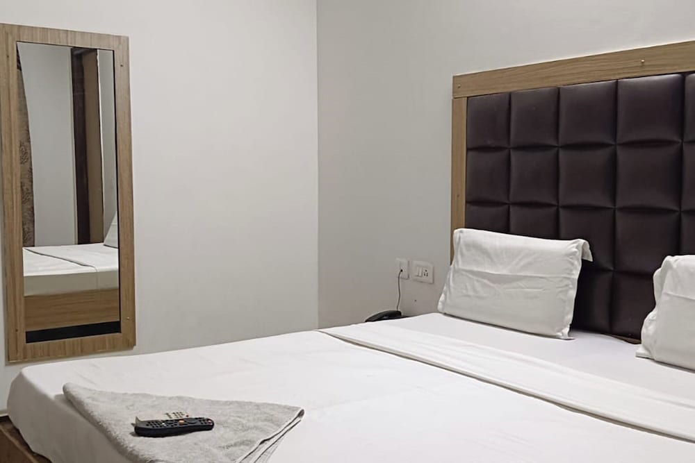 hotel starr residency