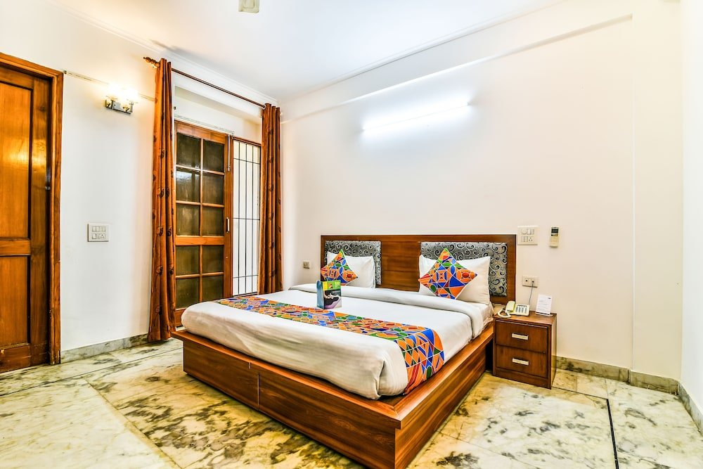 Hotel Starr Residency,Palam Vihar,3 star