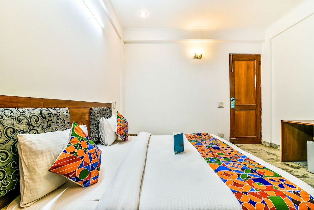 Hotel Starr Residency,Palam Vihar,3 star