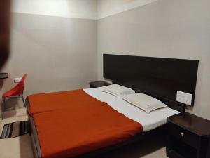 Hotel Sarada Nivas,Pudupakkam>>Chennai,3 star