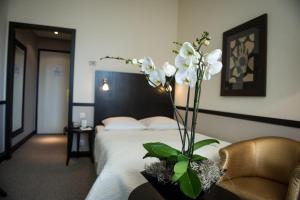 Opera Hotel Zurich,Near Kunsthaus Zurich,4 star