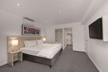 travelodge hotel melbourne docklands