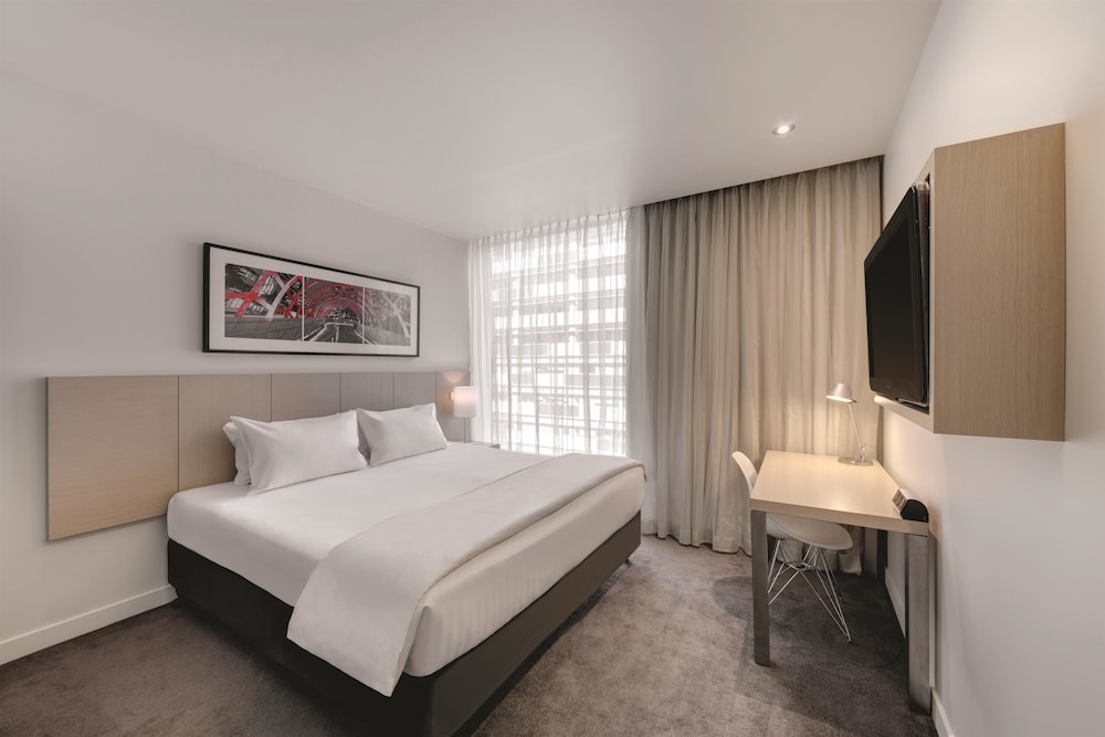 travelodge hotel melbourne docklands