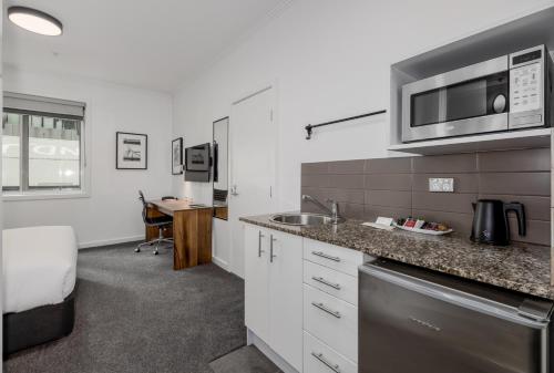 alto hotel on bourke