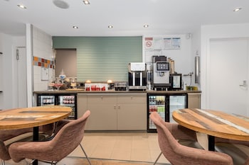 alto hotel on bourke