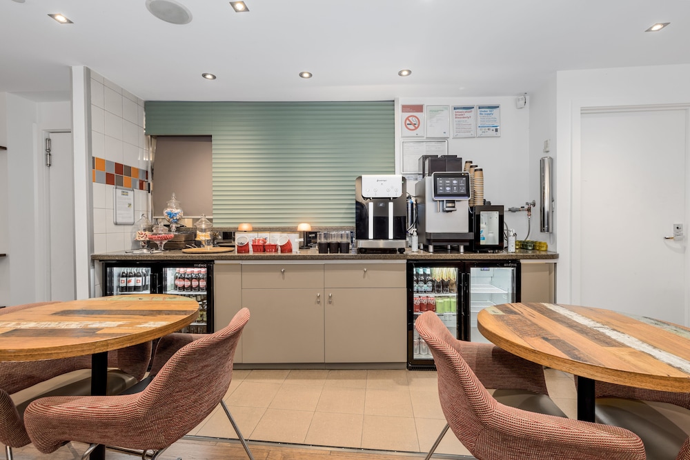 alto hotel on bourke