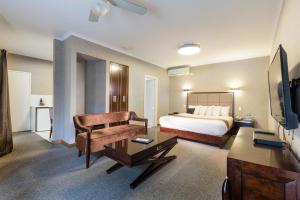Eltham Gateway Hotel,Eltham North>>Eltham,4 star