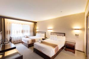 eltham gateway hotel