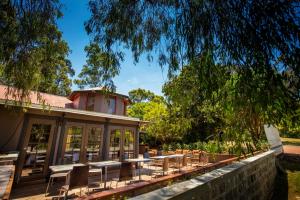 eltham gateway hotel