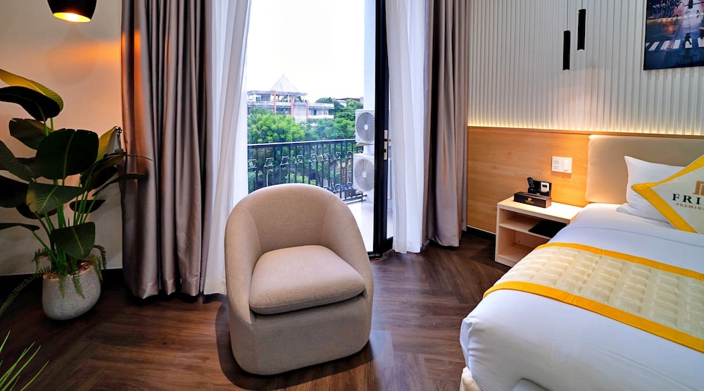 hanz friday city view hotel