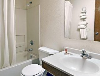 Super 8 By Wyndham Douglas,Douglasville>>Douglas,2 star