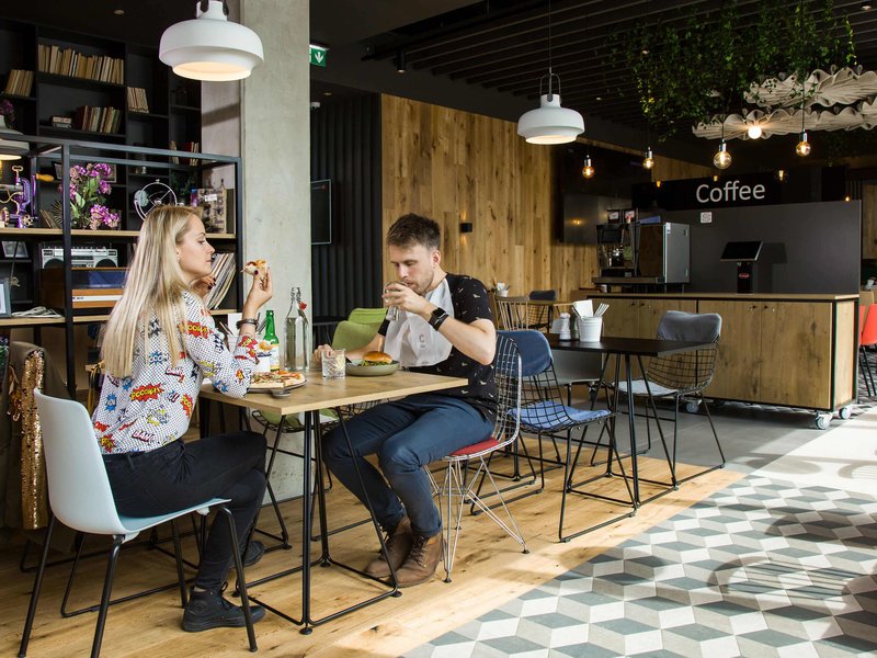 ibis tallinn center hotel