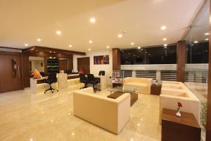 Hotel Park Residency,Elanthoor>>Aranmula,3 star