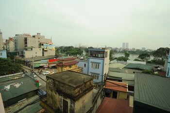 ruby lakeview homestay