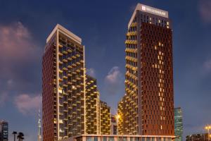 Millennium Atria Business Bay,Millennium Atria Business Bay Is Conveniently Located In The Popular Business Bay Area. The Property,4 star