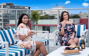 the hamptons apartments port melbourne