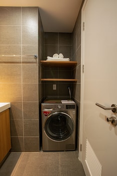 republic plaza serviced apartment