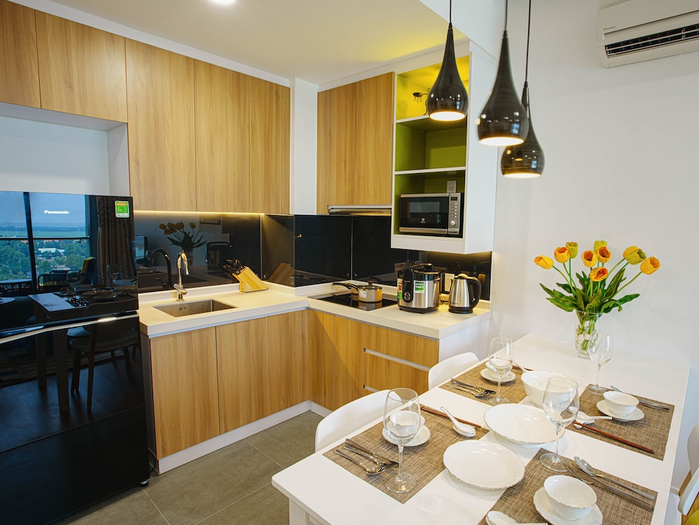 republic plaza serviced apartment
