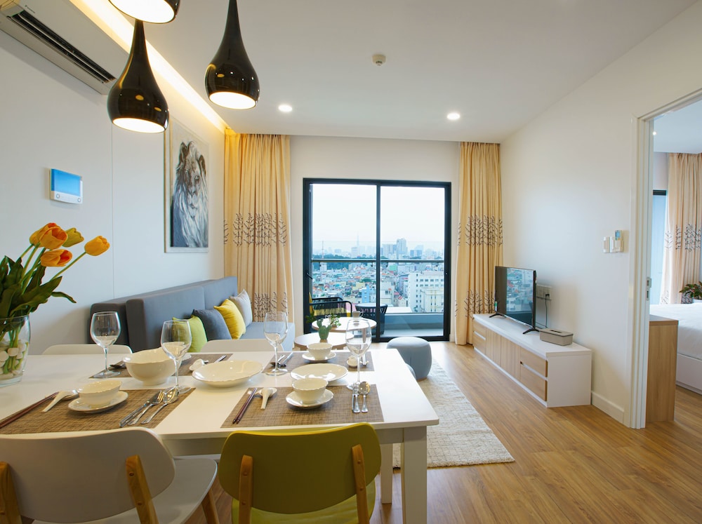 republic plaza serviced apartment