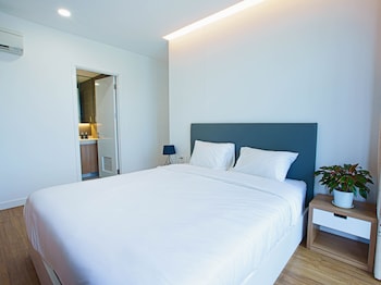republic plaza serviced apartment