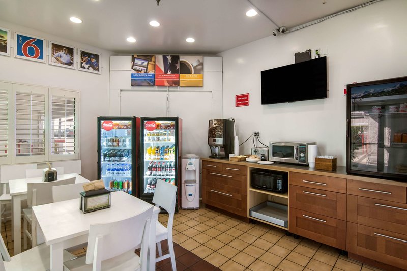 motel 6 monterey park ca
