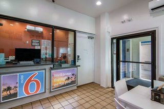 motel 6 monterey park ca