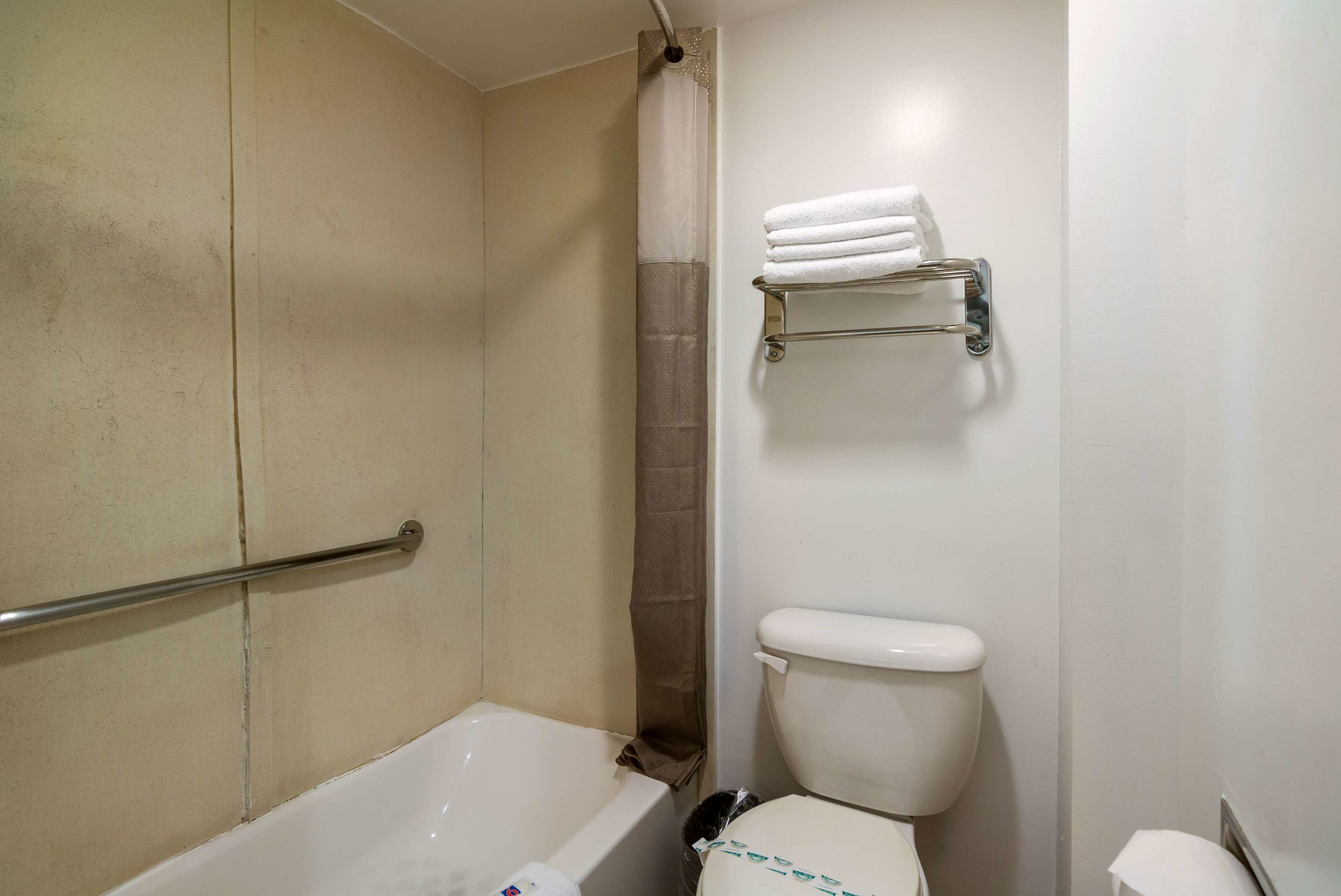 motel 6 monterey park ca