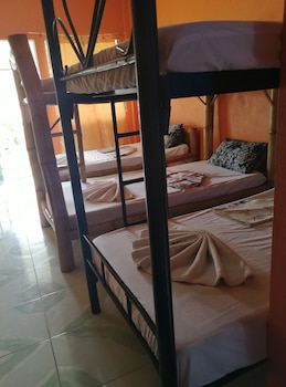 Guanna's Place Room And Resto Bar,Near Bagacay Point Lighthouse,2 star