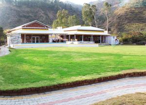 four banyans spirit and nature resort